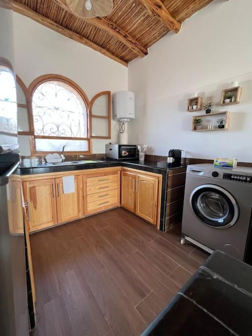 אסאוירה Le Petit Chalet. מראה חיצוני תמונה